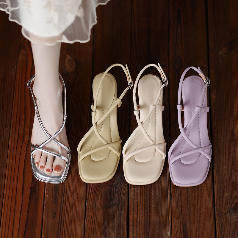 Sandalias de tacón grueso con  - Women Shoes Zara reseña y precio